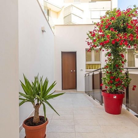 Seven Notes Guest House Bari Exterior photo